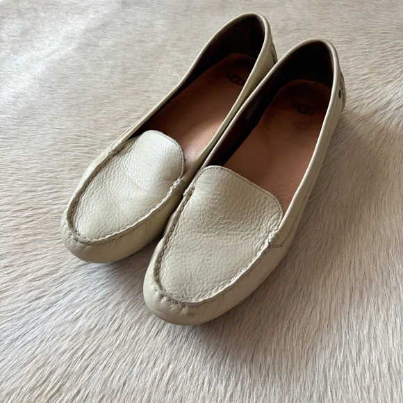 UGG leather driving loafers moccasins slip on shoe off white mens size 10 - Picture 2 of 8